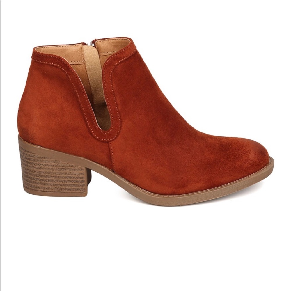 Wine Color Suede Booties✨🧡 - Picture 2 of 3